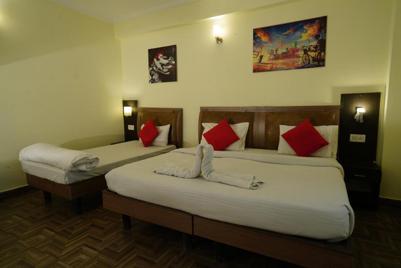 Hotel Gaurab Near Paltan Bazaar Dehradun Extérieur photo